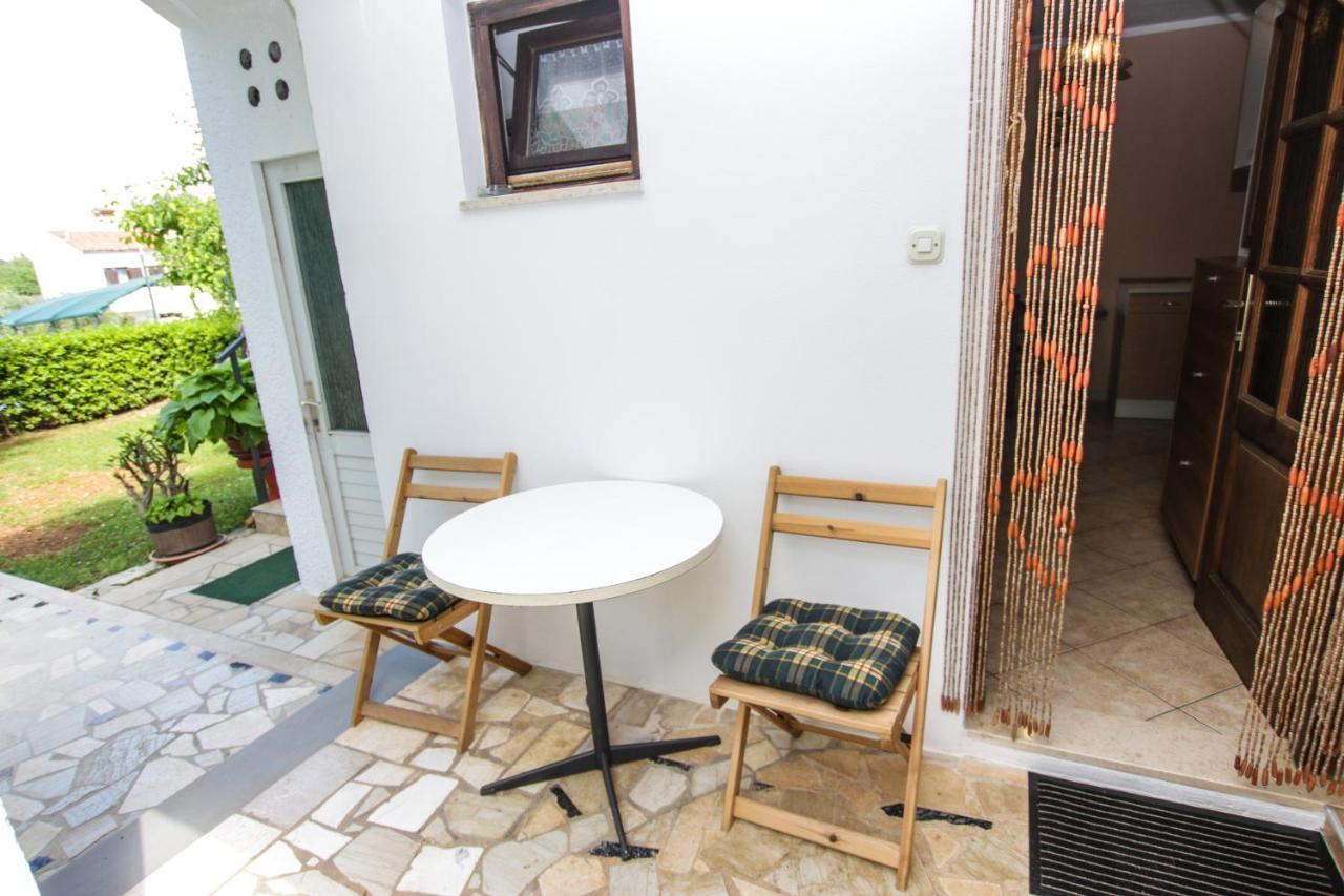 Apartments Dario Пореч Екстериор снимка
